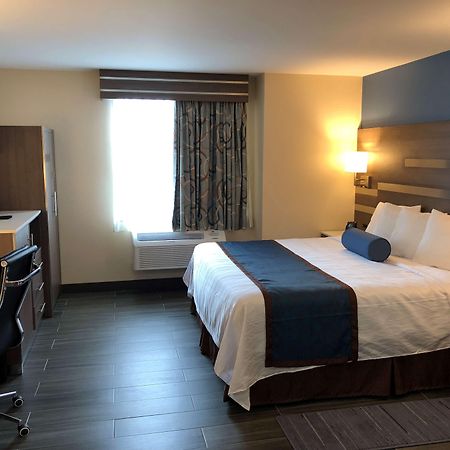 Best Western Plus Stadium Inn New York Bagian luar foto