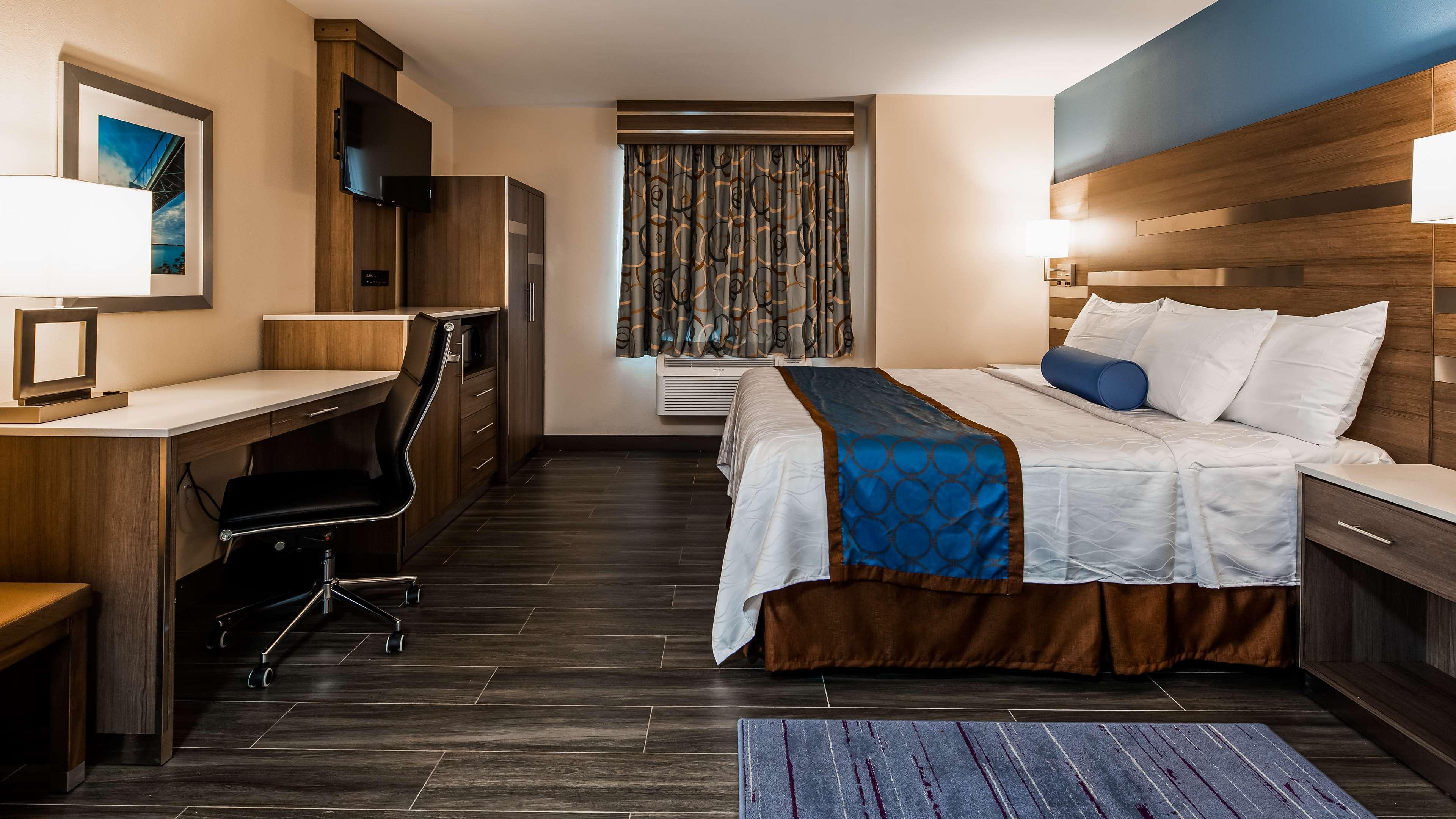 Best Western Plus Stadium Inn New York Bagian luar foto