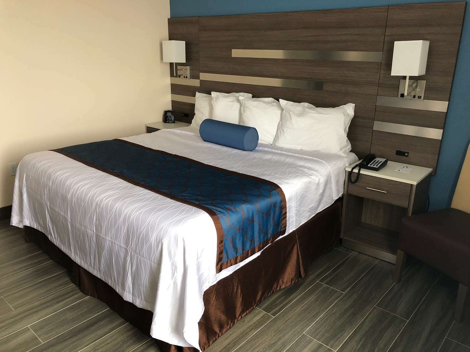 Best Western Plus Stadium Inn New York Bagian luar foto